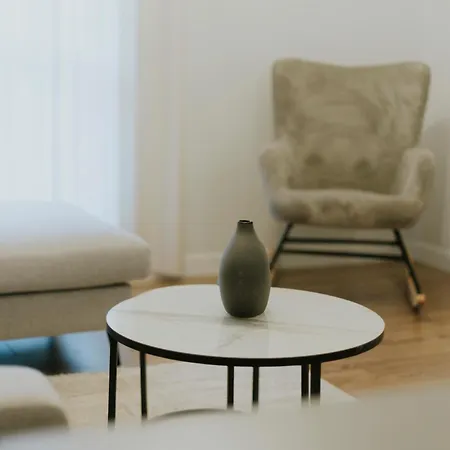 Modern 2-bedroom In The Heart Of Apartmán