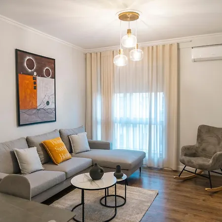 Modern 2-bedroom In The Heart Of 公寓 *