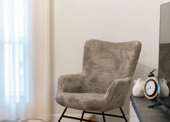 公寓 Modern 2-bedroom In The Heart Of 地拉那