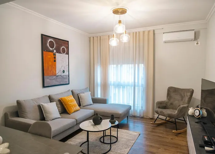 Modern 2-bedroom In The Heart Of 公寓 *